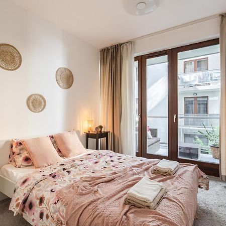 Home Of Serenity - 2 Bdr, Free Parking And Terrace Budapesta Exterior foto