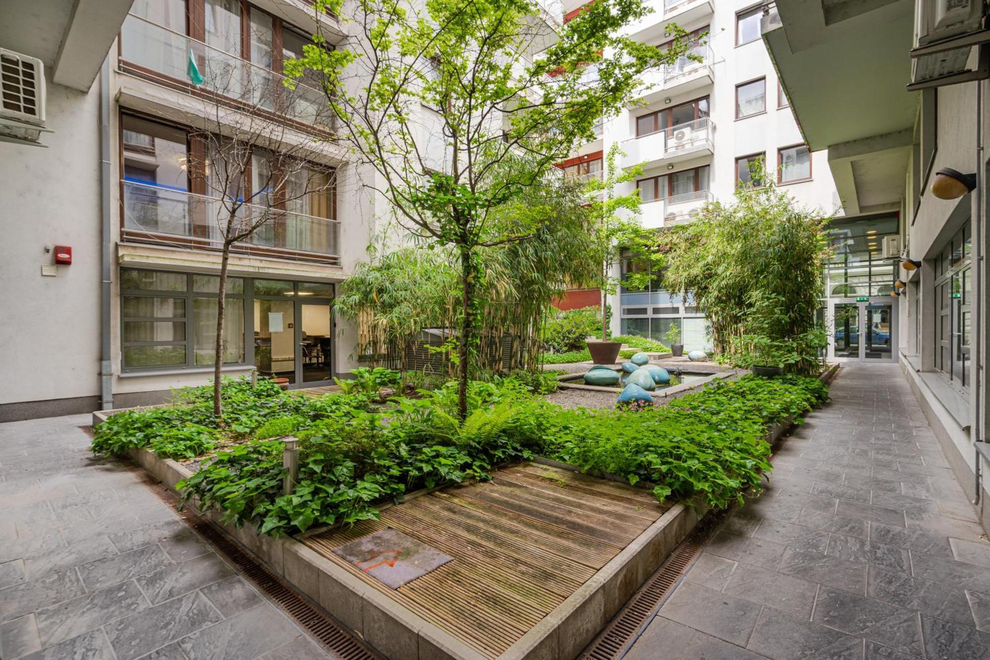 Home Of Serenity - 2 Bdr, Free Parking And Terrace Budapesta Exterior foto